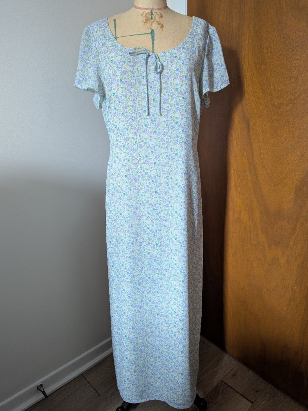 Late 90's Cottage Core Maxi Dress